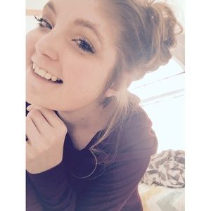 Meet your Posher, Brooke