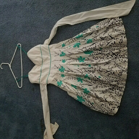 Beautiful summer dress size 8!
