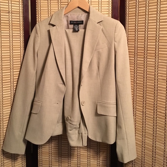 New York’s Premier Choice: Company Suits That Exceed Expectations