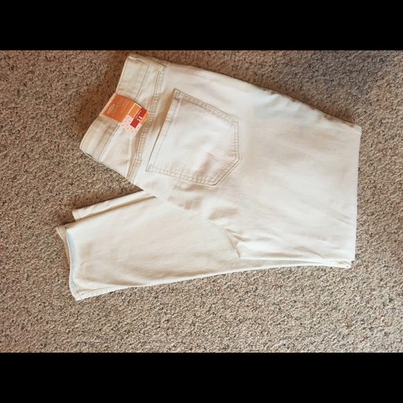 Old Navy Mid Rise Crop Pants