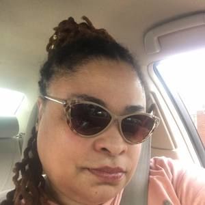 Meet your Posher, Tasharia