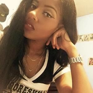 Meet your Posher, Briana