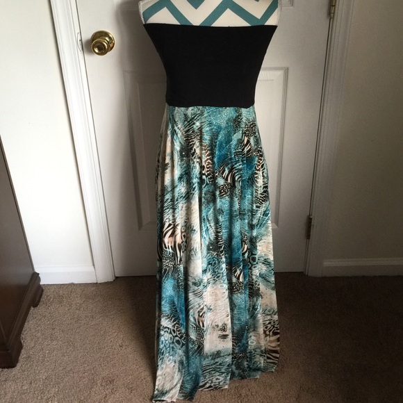 Women in Control Dresses & Skirts - Maxi Dress/Skirt