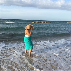 Meet your Posher, Ebony