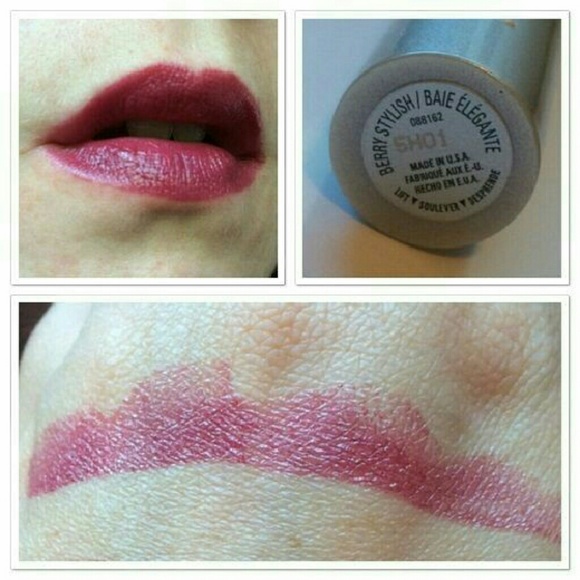Mary Kay velvet lip creme in Berry Stylish