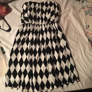 Black and white strapless dress