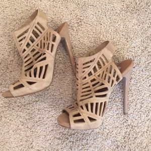 Steve Madden heels size 7! Great condition!