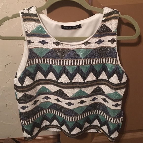 Sequin tank