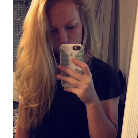 Meet your Posher, Hannah - Picture 1 of 1