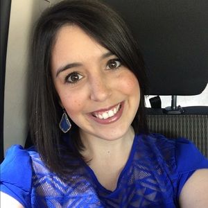 Meet your Posher, Holly