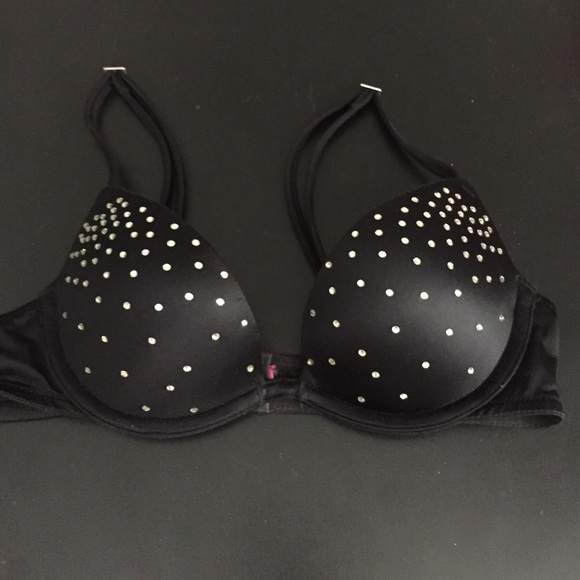 black vspink bra