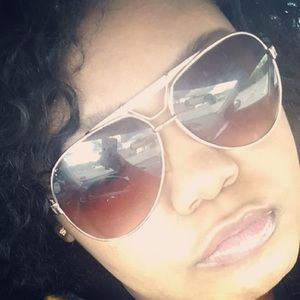 Meet your Posher, Jayana