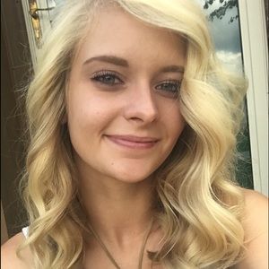 Meet your Posher, Lucy