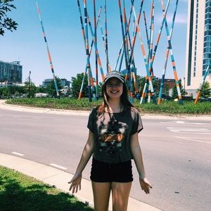 Meet your Posher, Carly