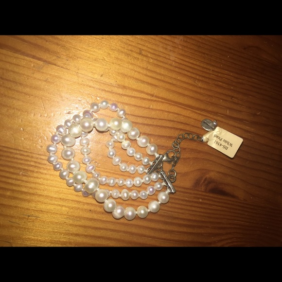 Chan Luu white pearl bracelet
