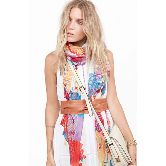 Spun by Subtle Luxury Colorful Scarf - Picture 3 of 4