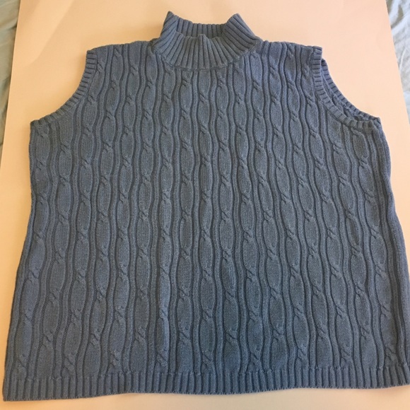 Villager Sport Baby Blue Sleeveless Top - Size Med