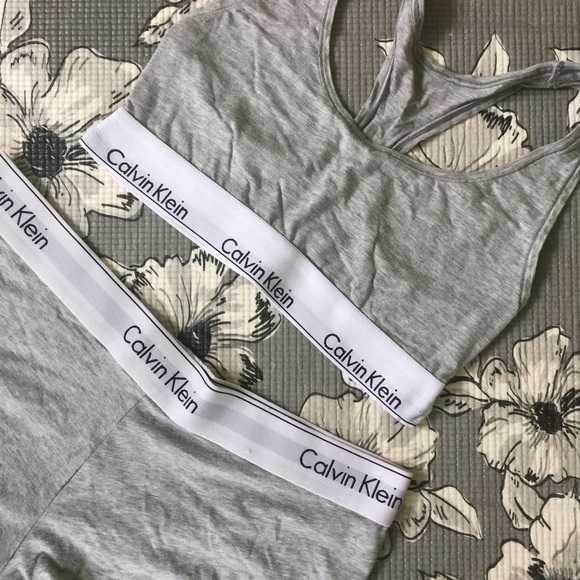 🌸Calvin Klein matching set🌸