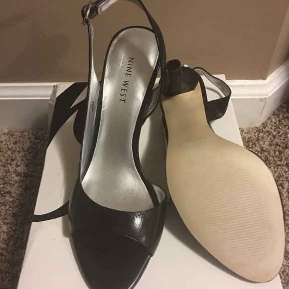 Shoes - Picture 2 of 2