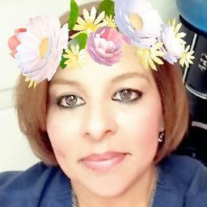 Meet your Posher, Lori