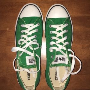 Women Size 9 Green Lowtop Converse