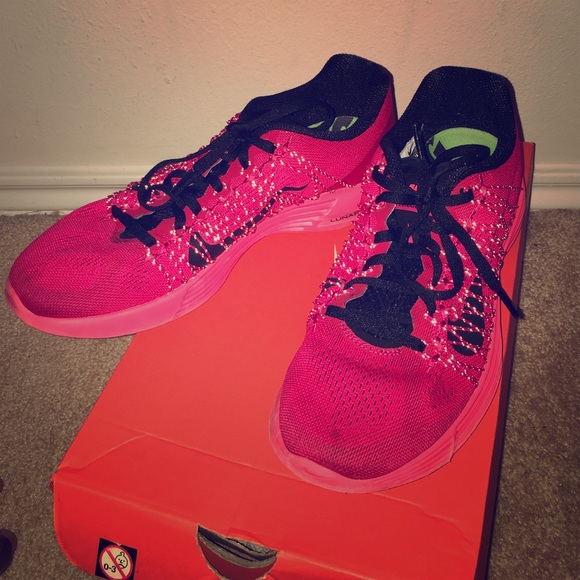 Women's Nike lunaracer +3