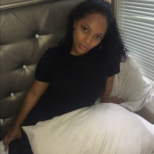 Meet your Posher, Elyshia