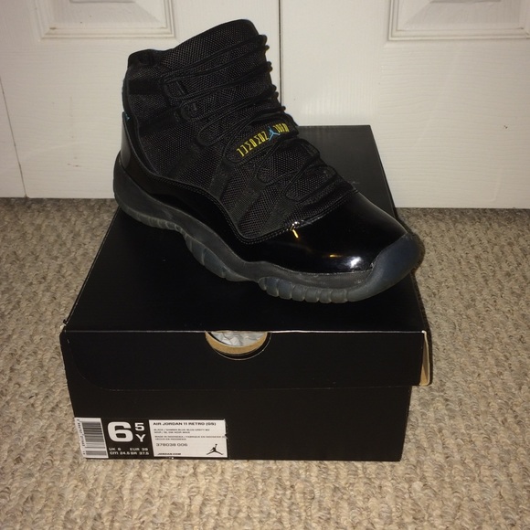 Air Jordan 11 gamma blue