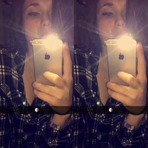 Meet your Posher, Alicia