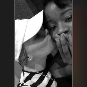 Meet your Posher, Caitlyn