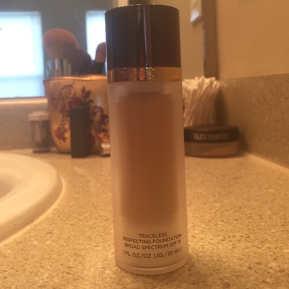 Tom Ford Traceless Perfecting Foundation
