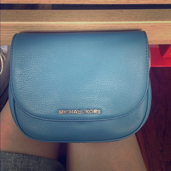 Michael kors cross body bag - Picture 1 of 3