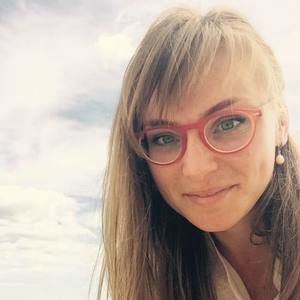 Meet your Posher, Yana