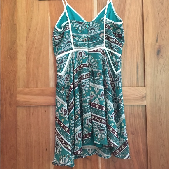 Tobi Patterned Dress - Picture 3 of 3