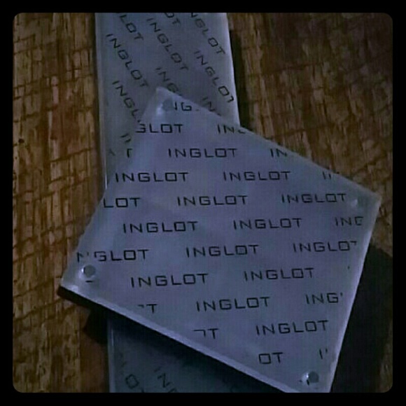 Inglot magnetic pallette