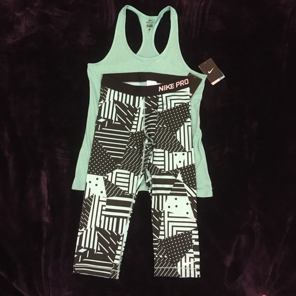Nike Teal Set
