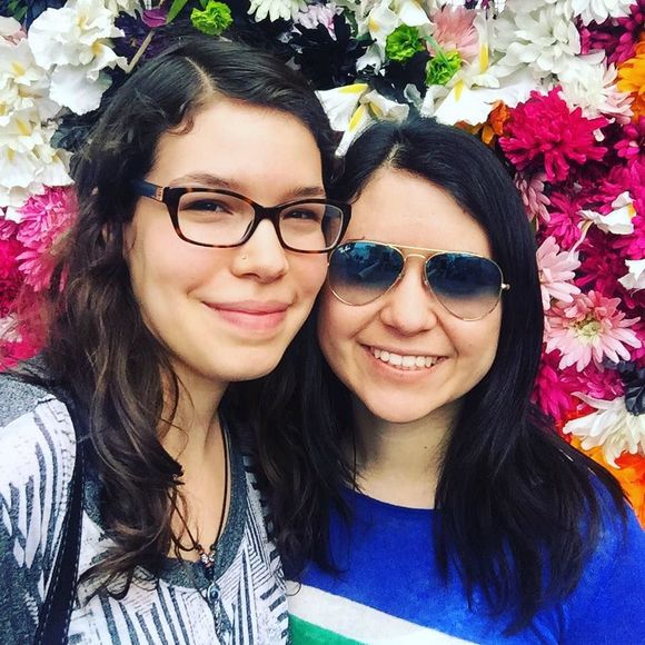 Meet your Posher, Ana - Picture 1 of 1