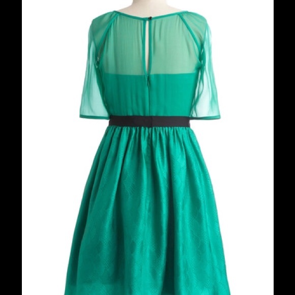 HOLLIDAY DRESS! Corey Lynn Calter dress - Picture 3 of 4