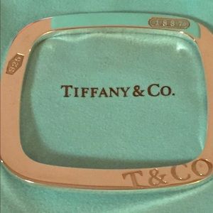 Authentic Tiffany and Co. Square bangle size Md