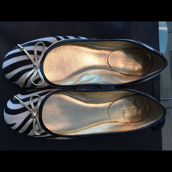 COACH Ballerina Flats sz 6