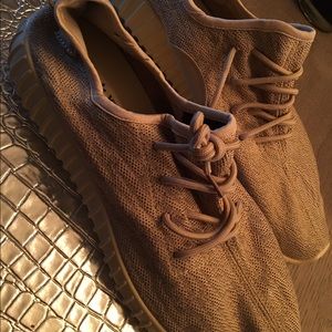 Men's Yeezy tan sneakers size 11