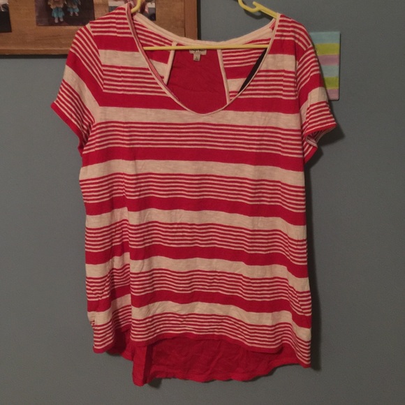 Chip and pepper size large tee
