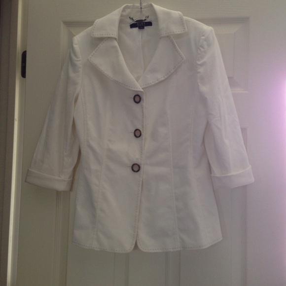 Alex Marie white blazer excellent condition