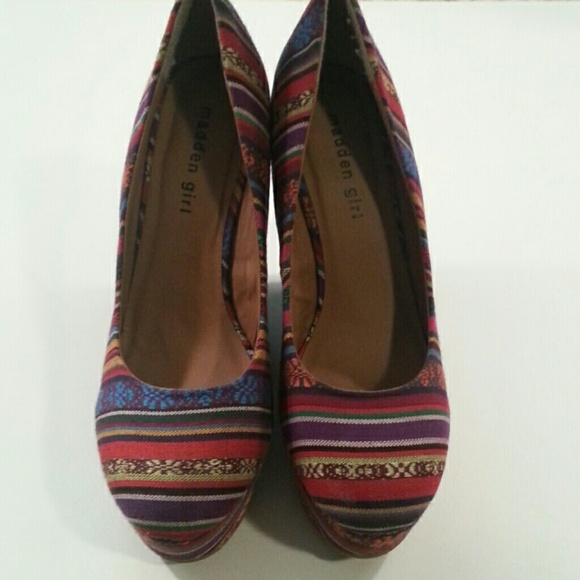 Final Price*Madden Girl Multicolored Fabric Wedges - Picture 2 of 4