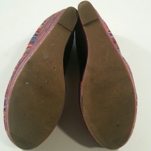Final Price*Madden Girl Multicolored Fabric Wedges - Picture 3 of 4