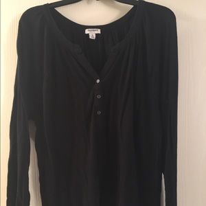 Black long sleeved shirt