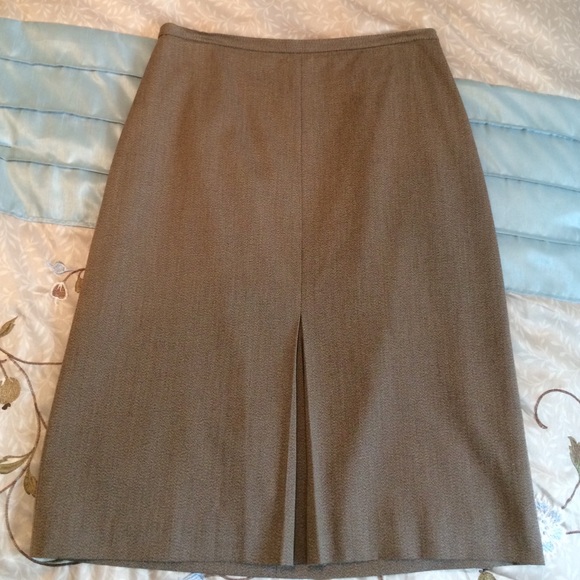 Perfect back to school skirt!