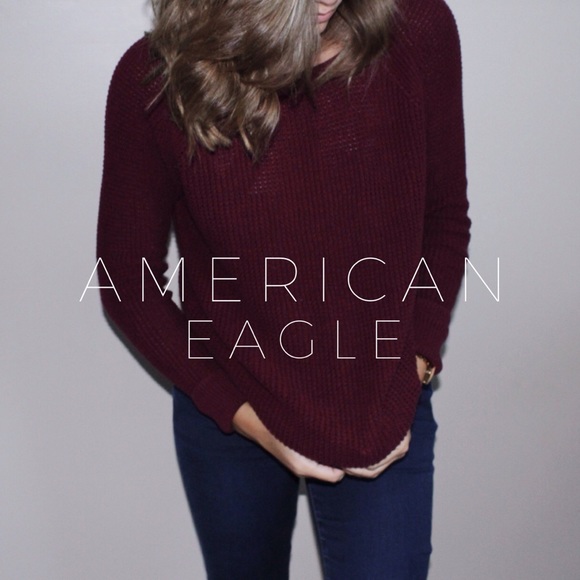 American Eagle Maroon Sweater
