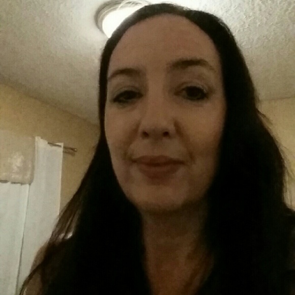 Meet your Posher, Pamela