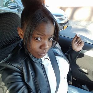 Meet your Posher, Chanis